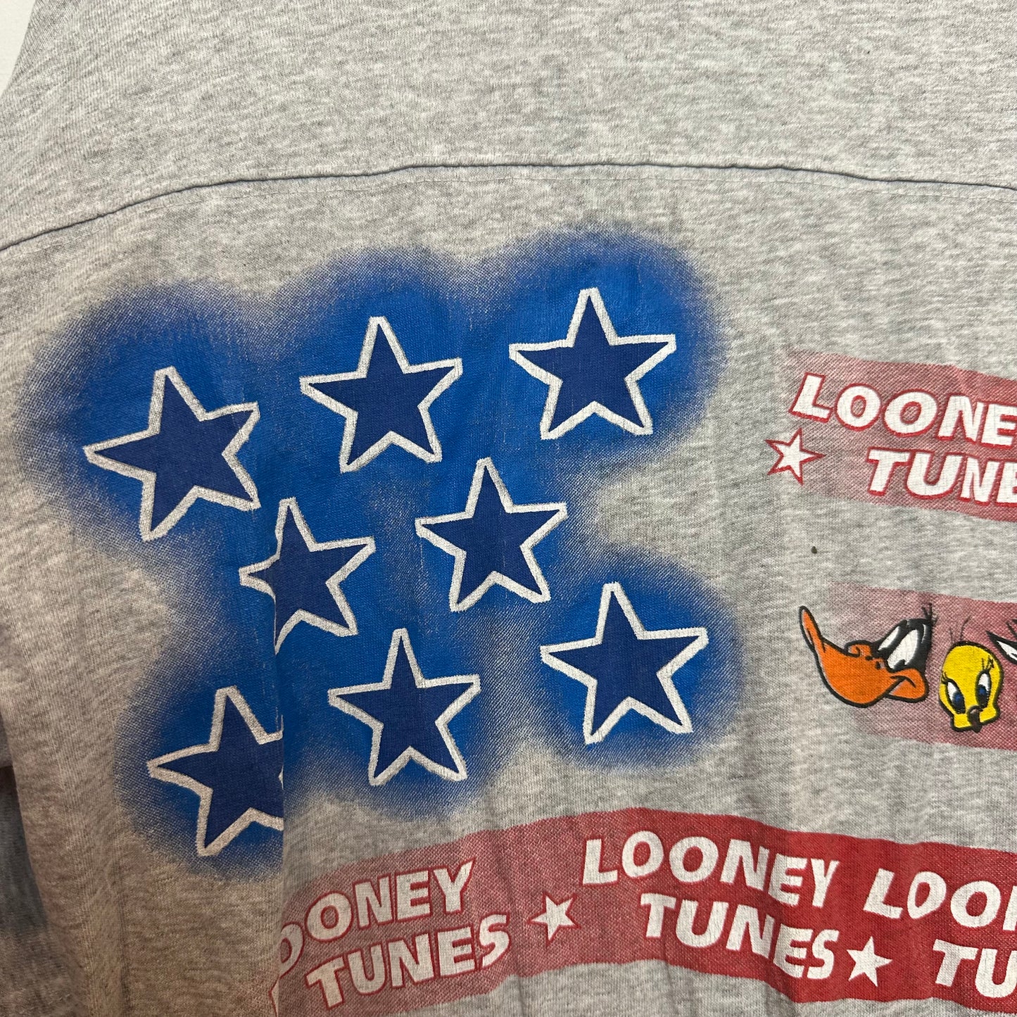 Vintage 1995 Looney Tunes T-Shirt Graphic USA American Flag Crewneck XL