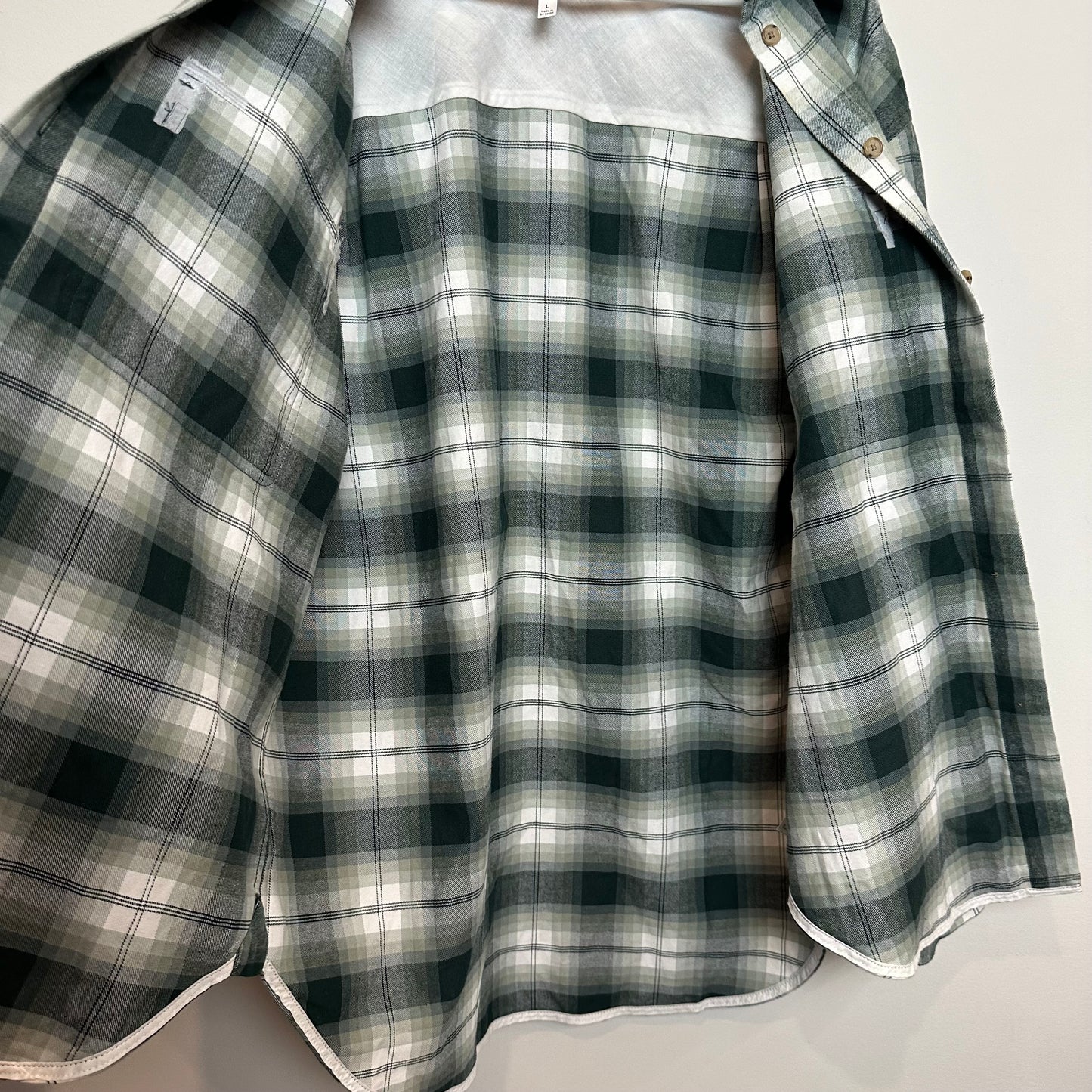 Aritzia The Group by Babaton Bricker Button Up Plaid Shirt Shacket Green White Cotton Large