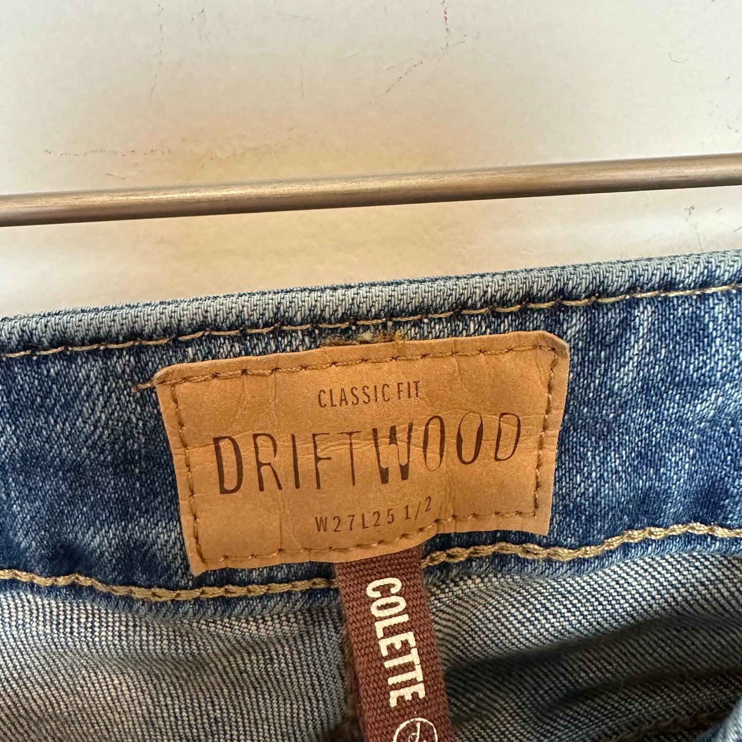 Driftwood Colette Jeans Mid-Rise Slim Straight Stretch Cropped Raw Hem 27