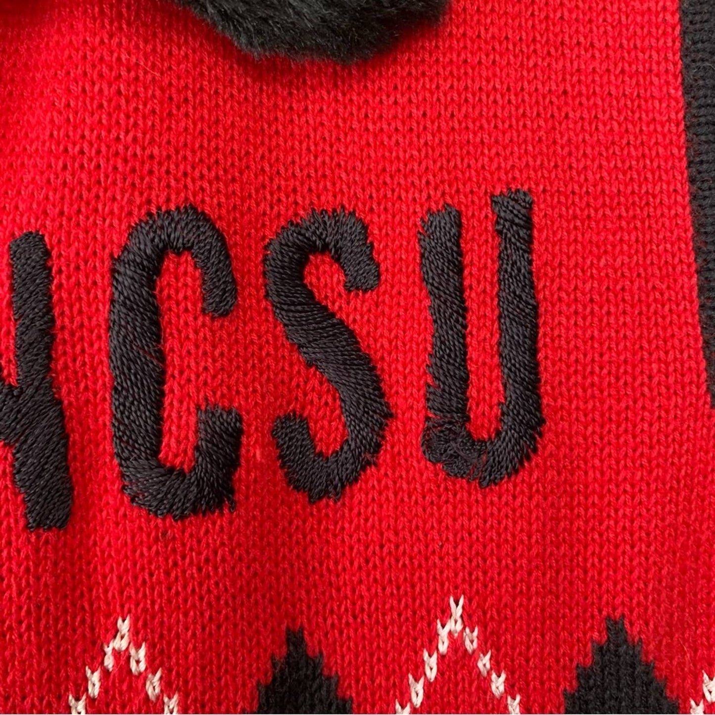 Castles Sport Knit Sweater Vest NCSU NC State University Wolfpack Medium