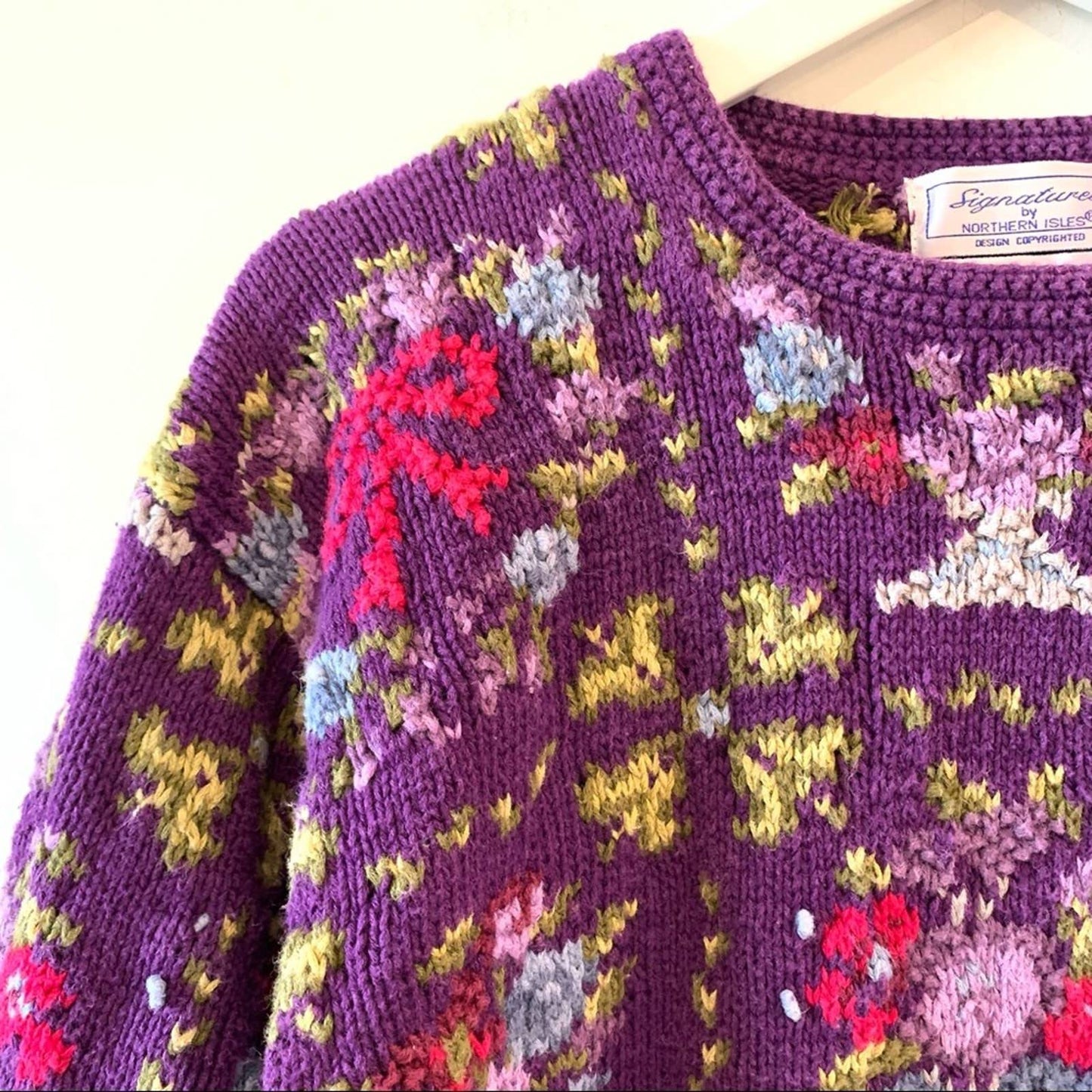 80s Signatures by Northern Isles Hand Knit Chunky Grandma Sweater Bows
